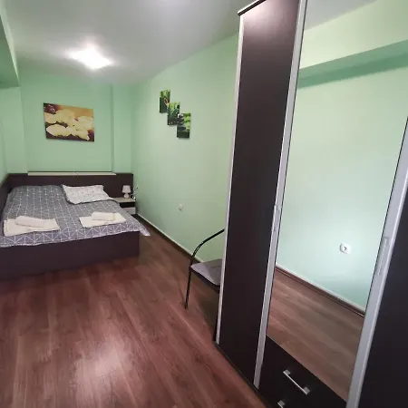 Appartement двустаен в центъра на гр. *